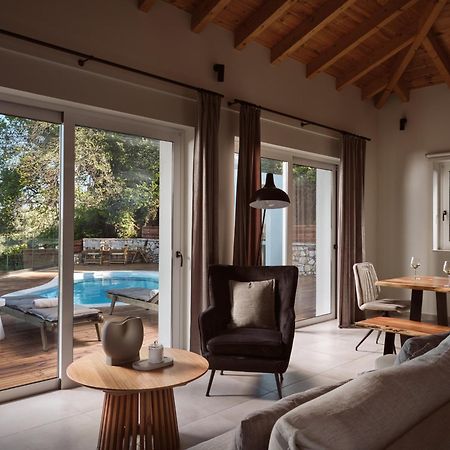 Chris & Jo Villas, Enchanting Escapes, With Heated Pools & Seaviews By Thinkvilla Закінф Екстер'єр фото
