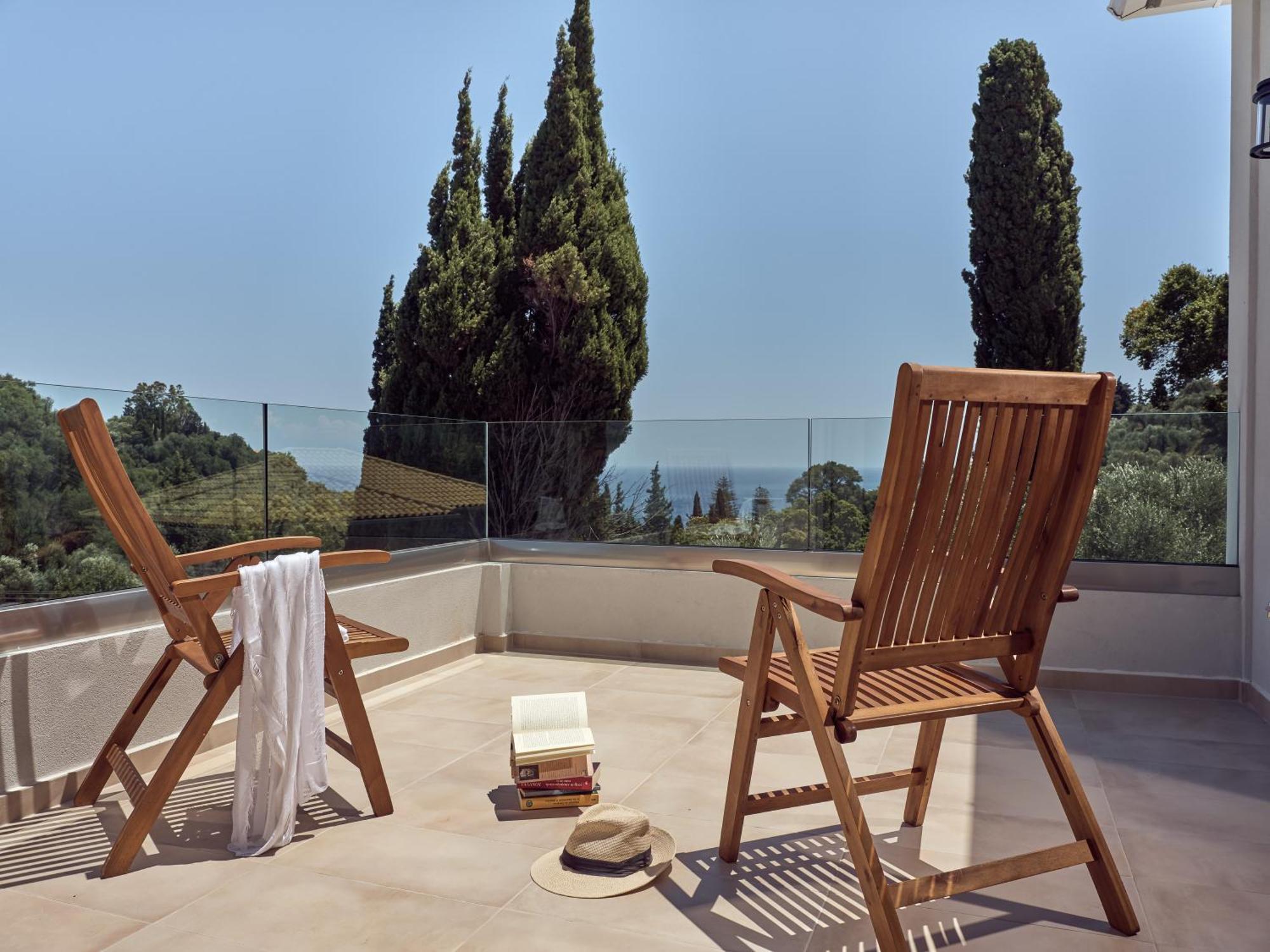 Chris & Jo Villas, Enchanting Escapes, With Heated Pools & Seaviews By Thinkvilla Закінф Екстер'єр фото
